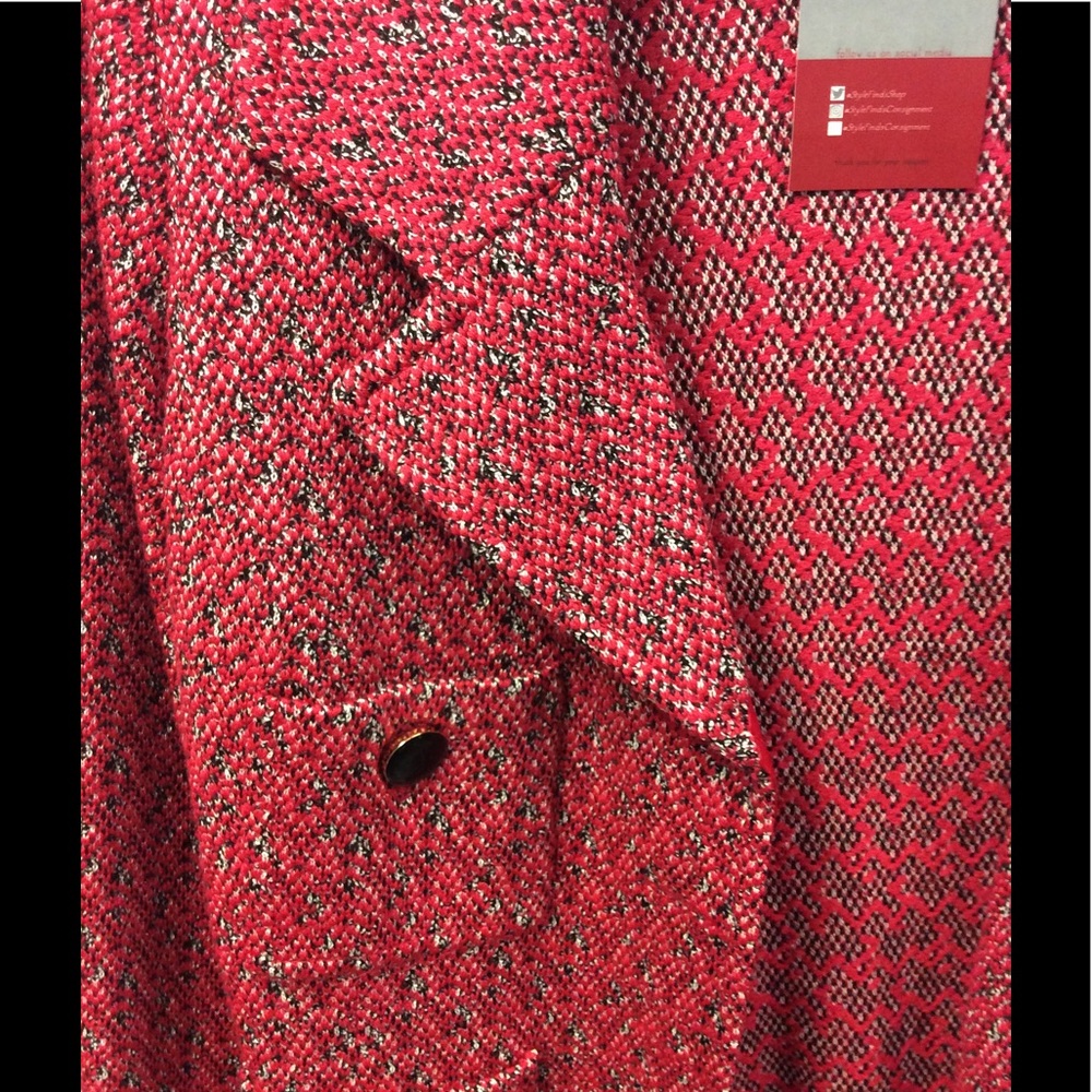 St. John Jacket - Picture 2 of 5