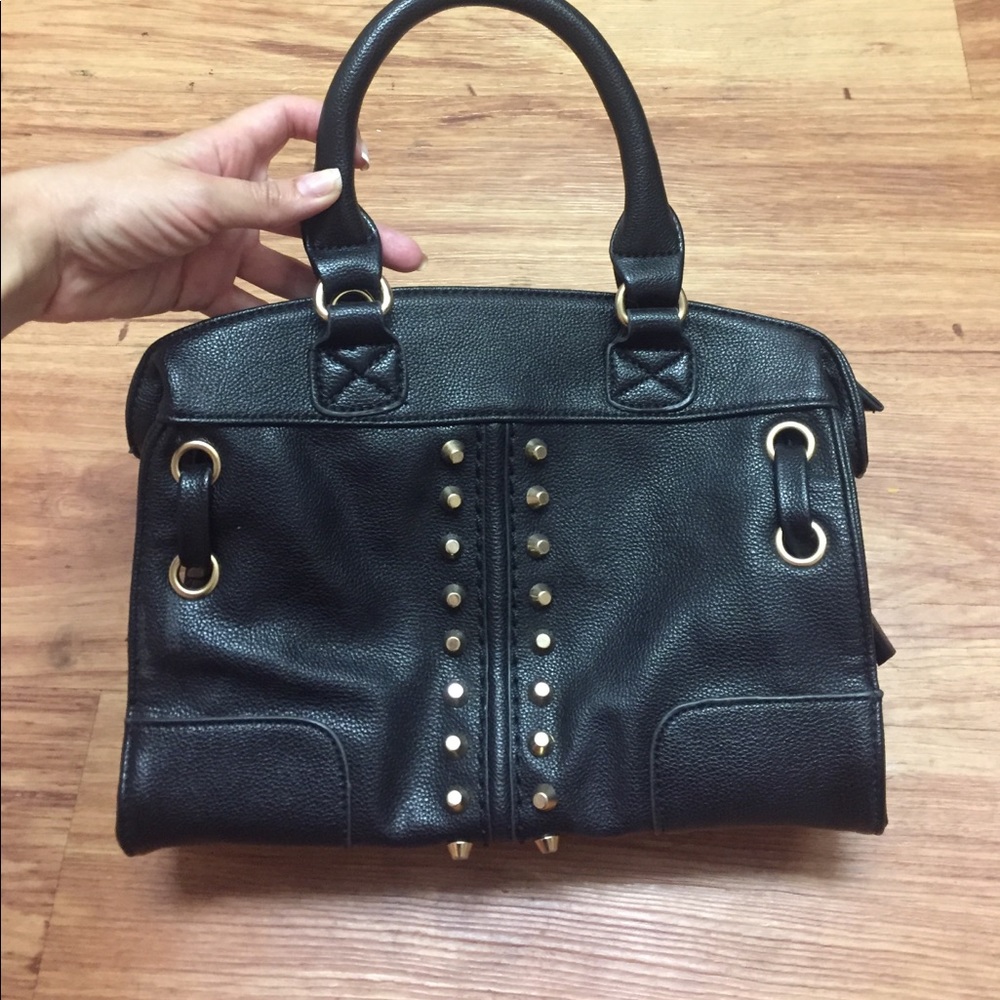 Black vegan-leather tote bag w studs