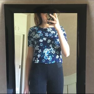 FOREVER 21 FLORAL TOP