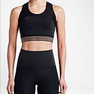 Nike Motion Women's Training Top