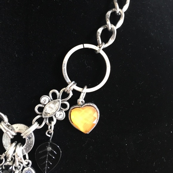 Beautiful necklace - Picture 4 of 5