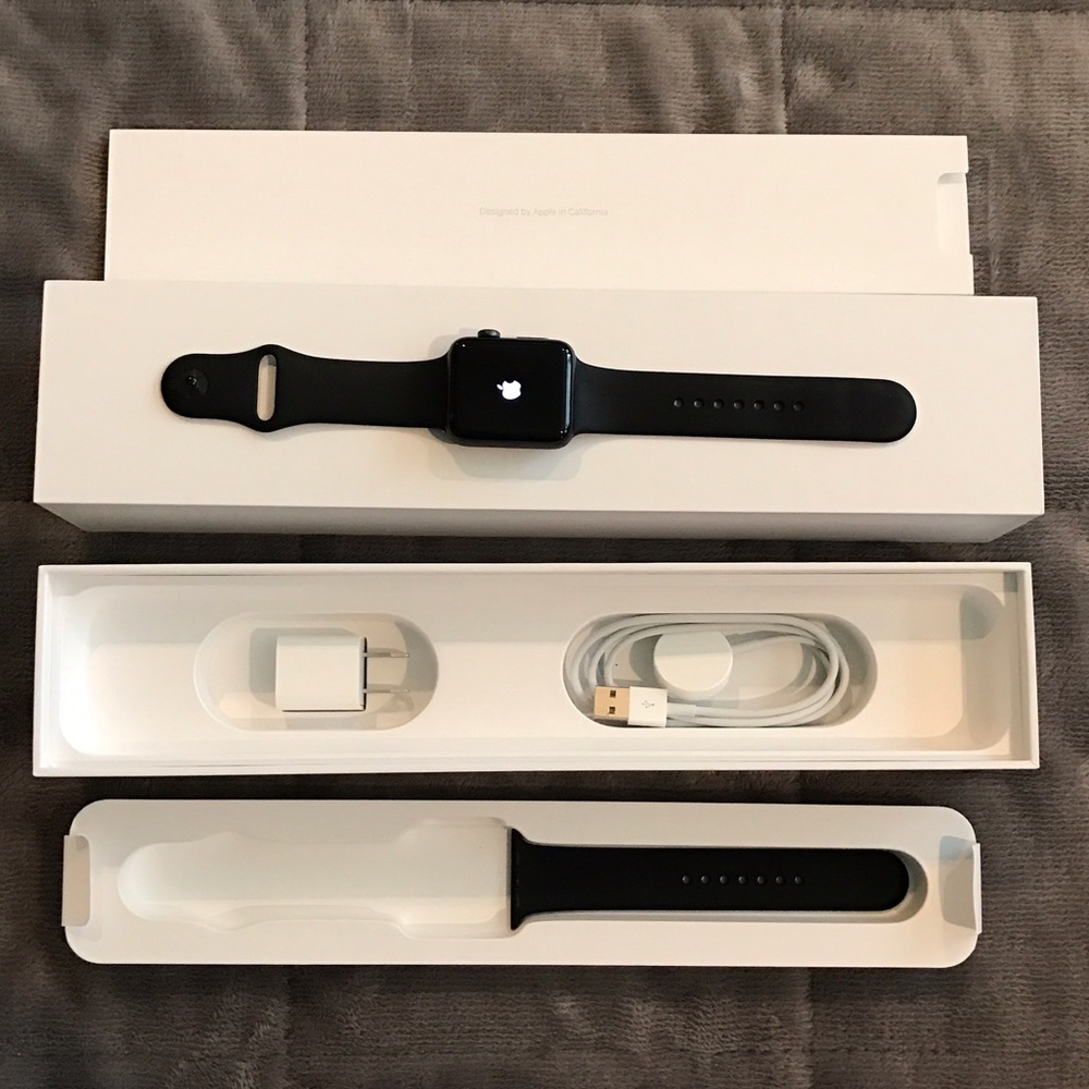 SOLD ❌❌Apple Watch - Series 2, 42mm Case