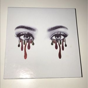 Kylie Cosmetics Burgundy Palette
