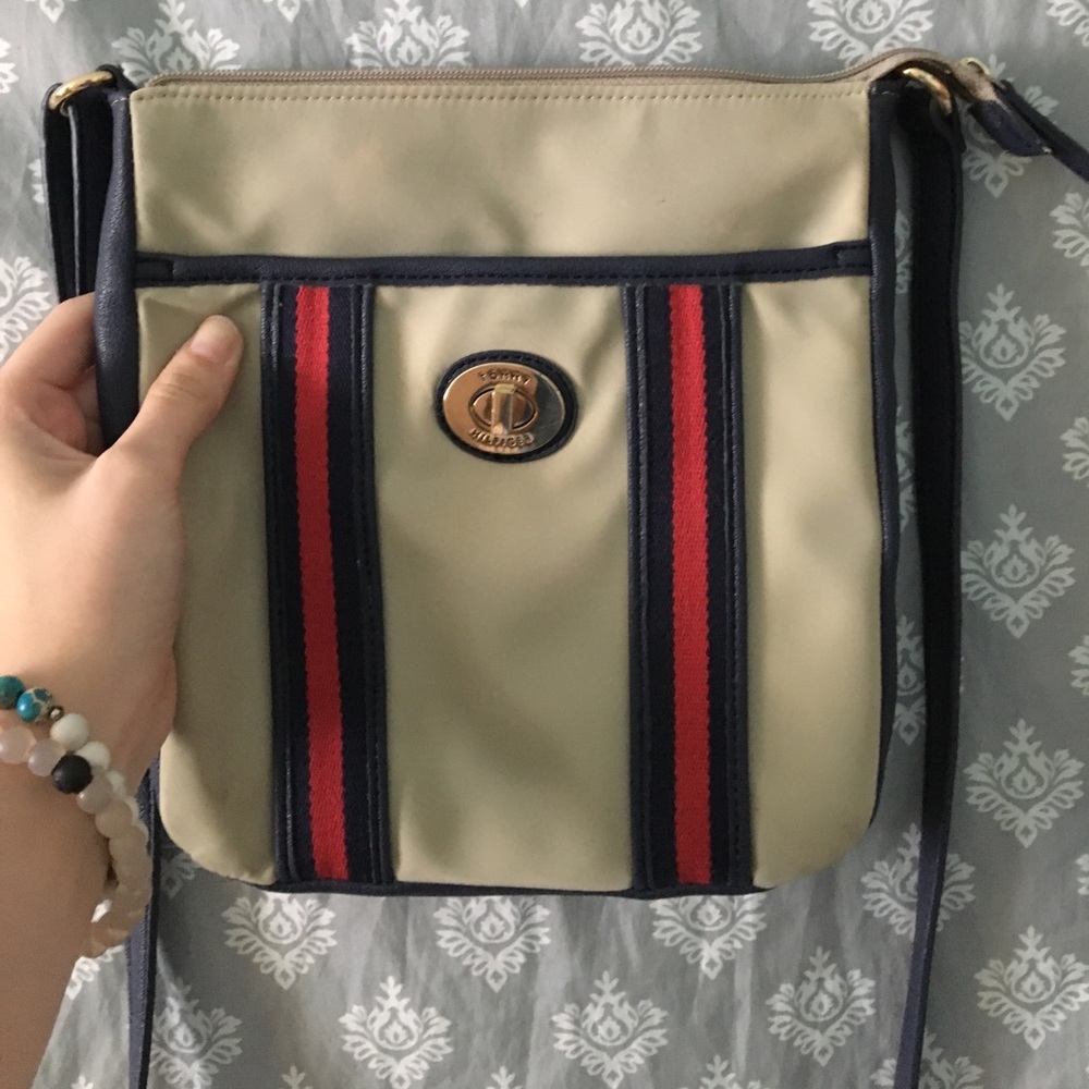 Tommy Hilfiger bag