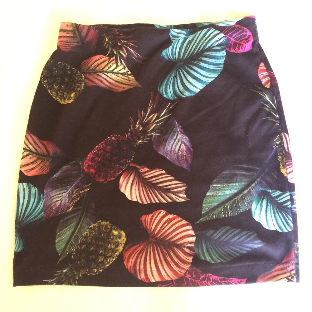 Tropical Leaf & Pineapple Print Mini Skirt - XS