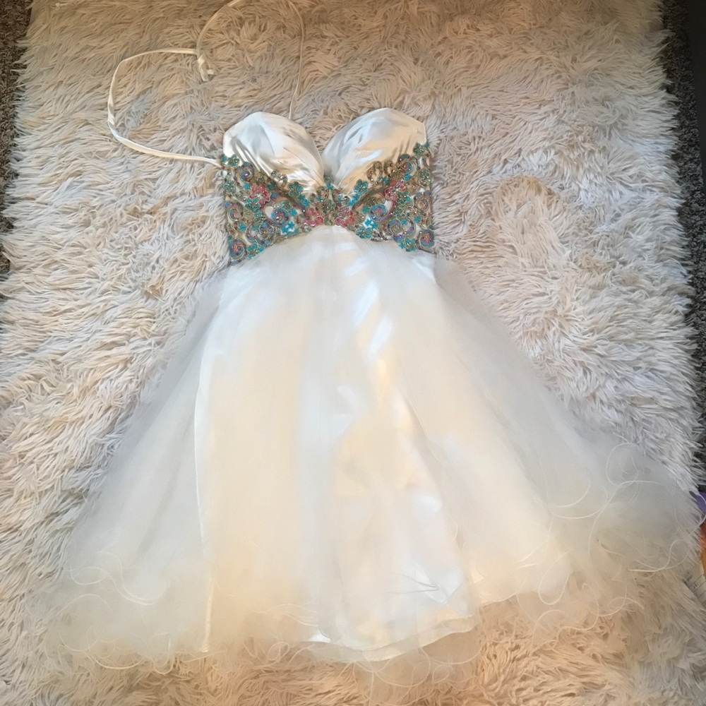 Night Moves White Sweetheart Corset Dress