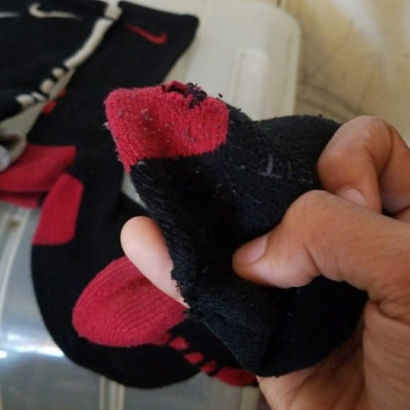 3 Nike Elite socks, 2 black white 1 black red - Picture 2 of 3