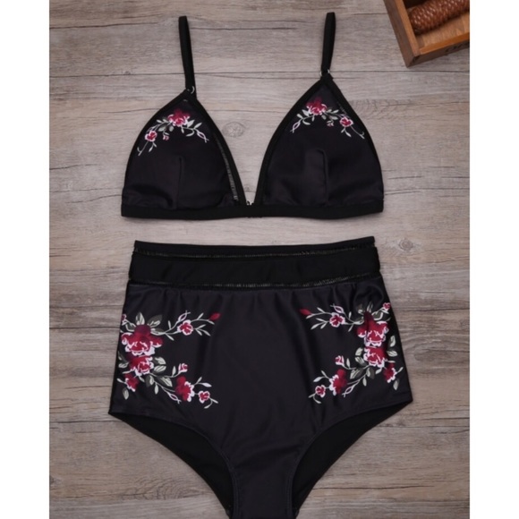Black High Waisted floral Bikini - Picture 4 of 6