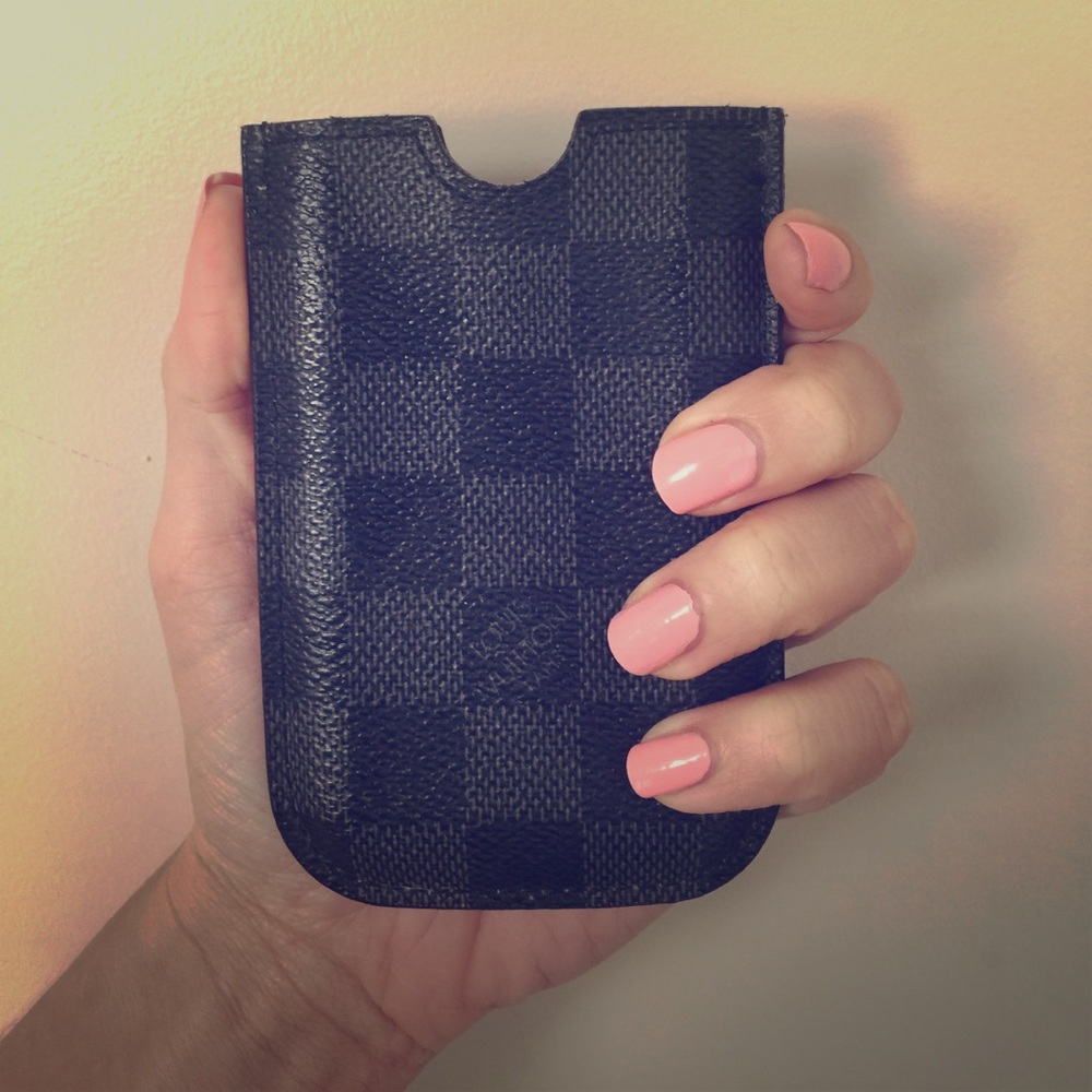 Authentic Louis Vuitton Graphite Damier Case