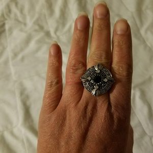 Black & white rhinestones stretchy ring