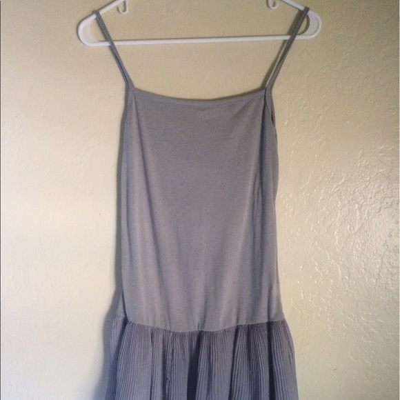 Ruffle tank top - Picture 2 of 3
