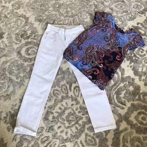 Brand New! Old Navy white Boyfriend Jeans