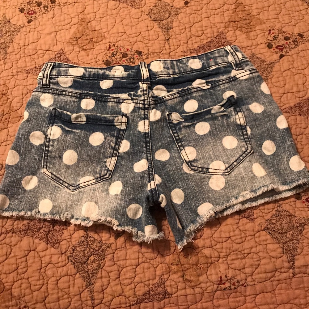 Cute shorts - Picture 2 of 3