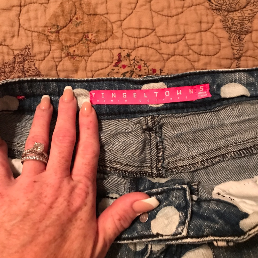 Cute shorts - Picture 3 of 3