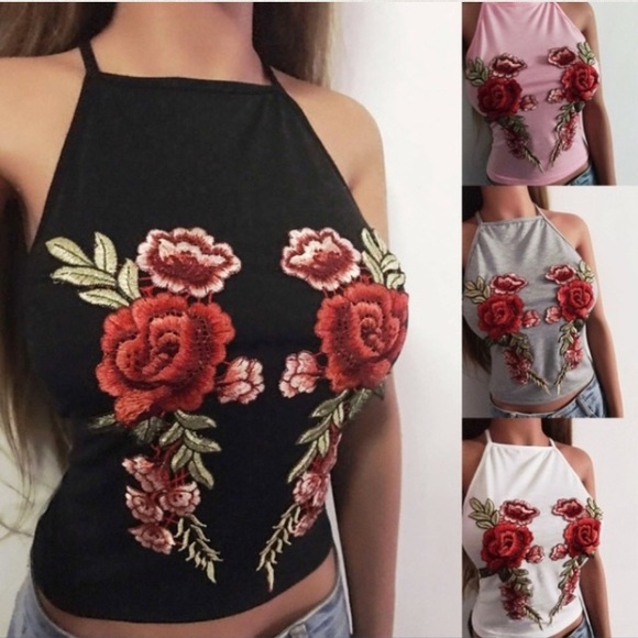Super Cute tank top with floral appliqué. - Picture 3 of 5