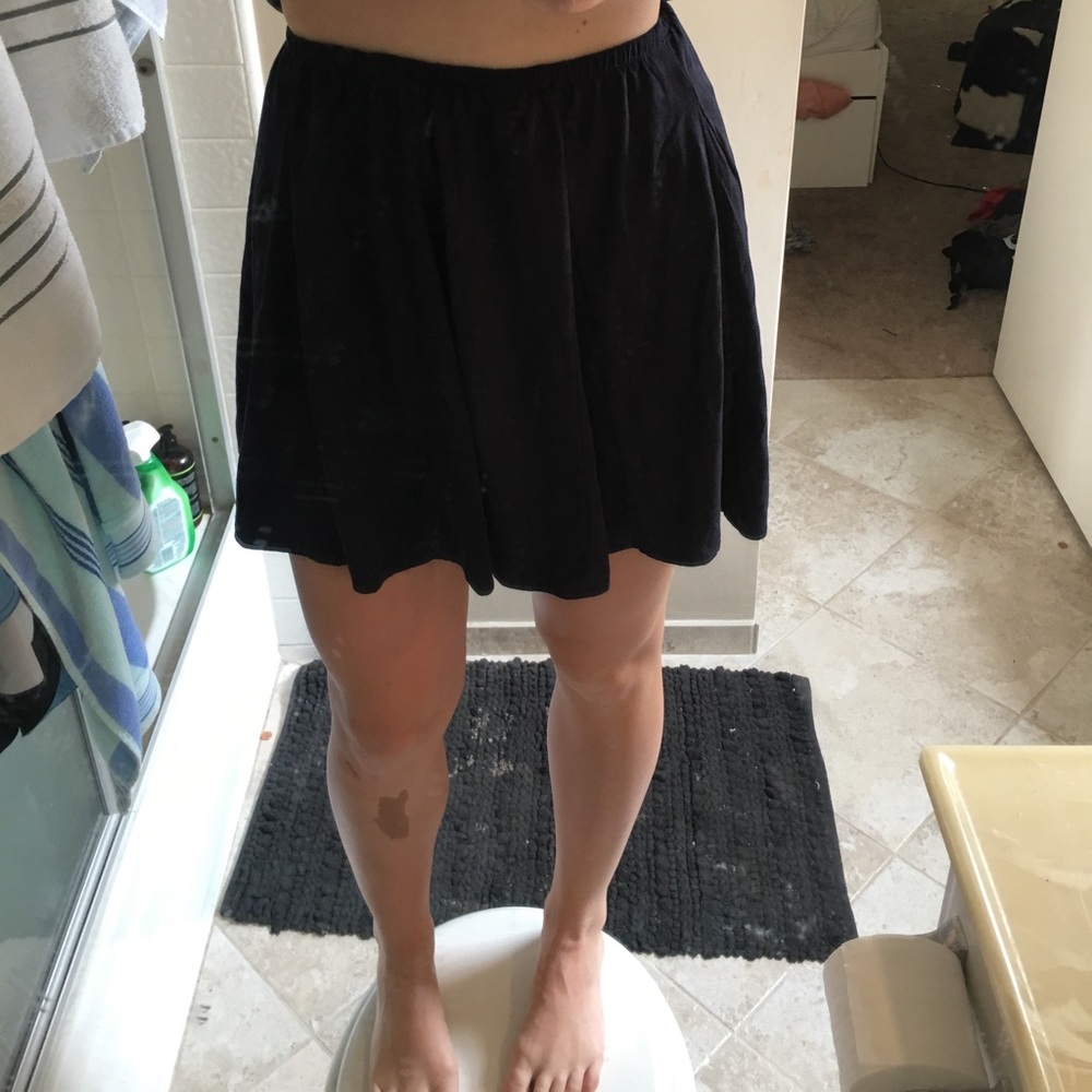 Brandy Melville navy skirt