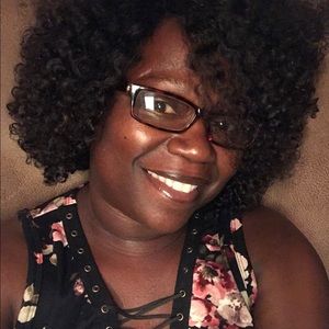 Meet your Posher, Lorene