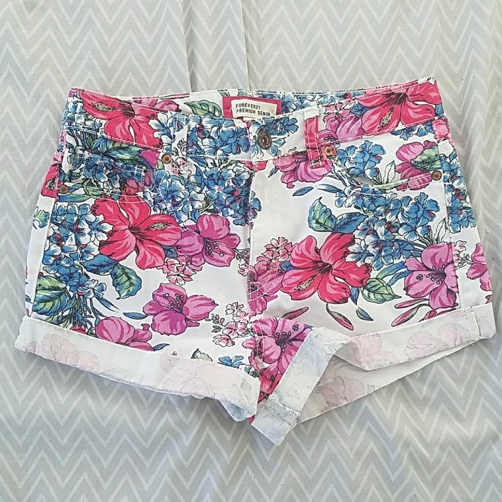 Premium Denim Floral Shorts - Mid/High Waist