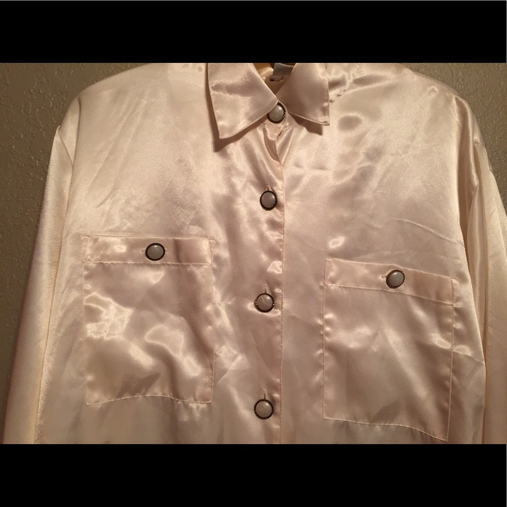 Silk button down shirt  ✨