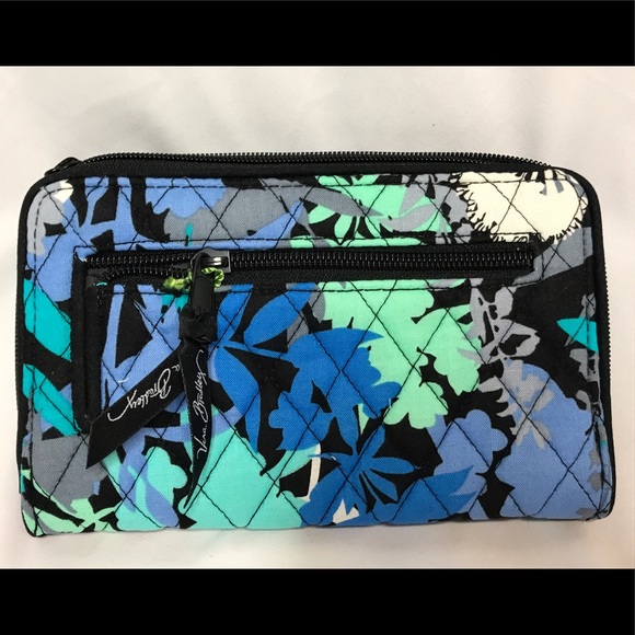 Vera Bradley Camofloral Turnlock Wallet NWT - Picture 2 of 4