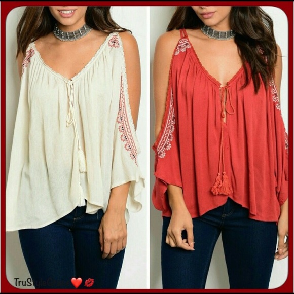 Last One ❣️ Embroidered Cold Shoulder Top - Picture 3 of 4