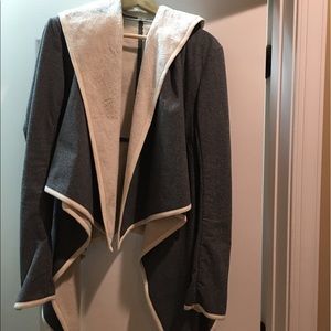 Rare Lululemon hi-low cozy jacket!