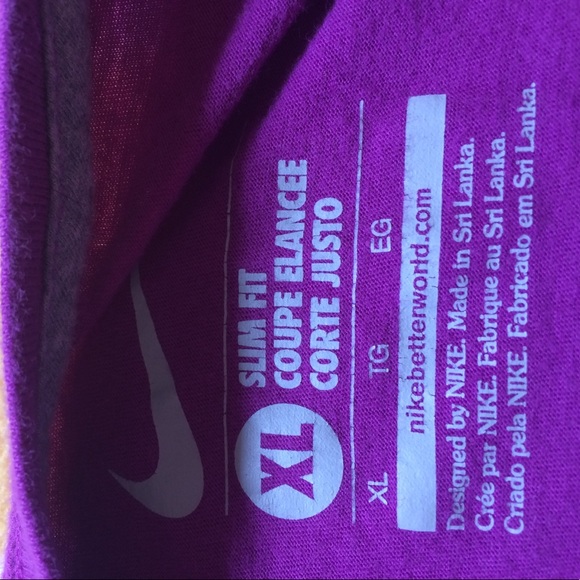 Nike tee - Picture 3 of 4
