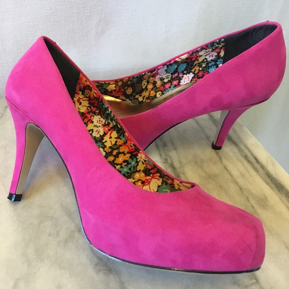 MadDen GirL suEde PumPs - Picture 1 of 12