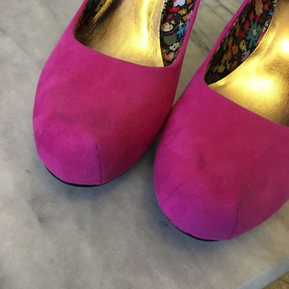 MadDen GirL suEde PumPs - Picture 9 of 12