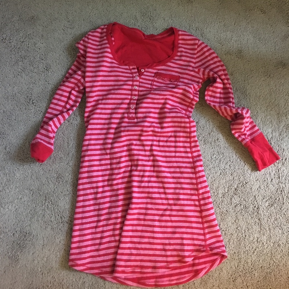 VS red and pink striped thermal night shirt