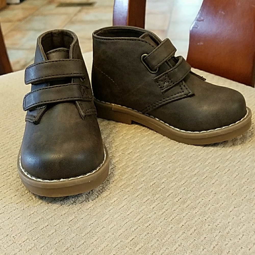 Toddlers size 8 ankle boots