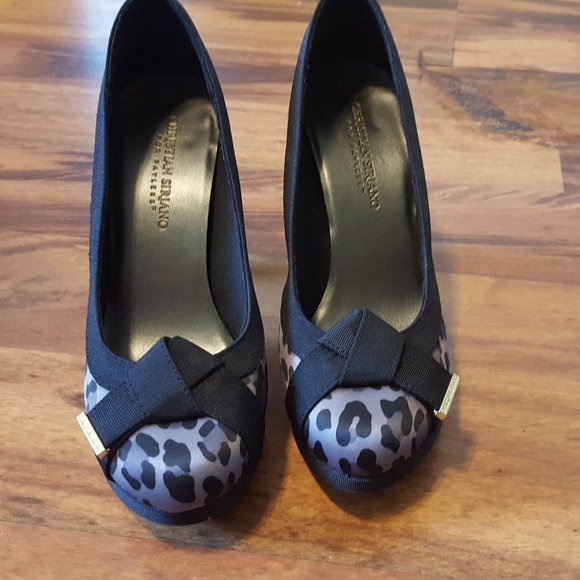Brand new Never worn Christian Siriano Heels - Picture 1 of 3