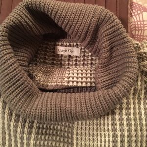 Gorgeous woolen poncho from Calvin Klein