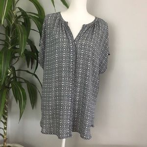 Ava Viv Button DoWn Floral Blouse