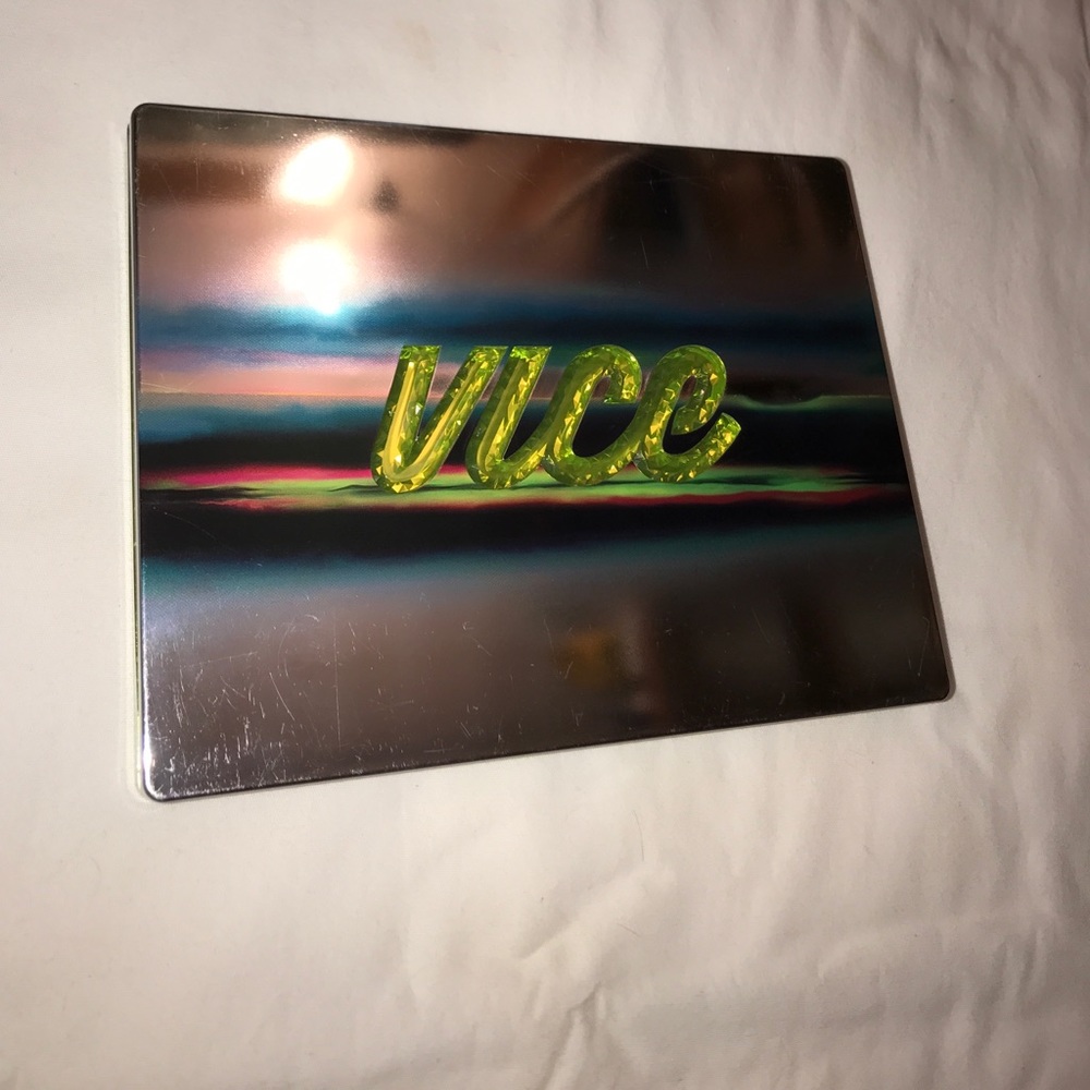 Urban Decay Vice 3 Palette.