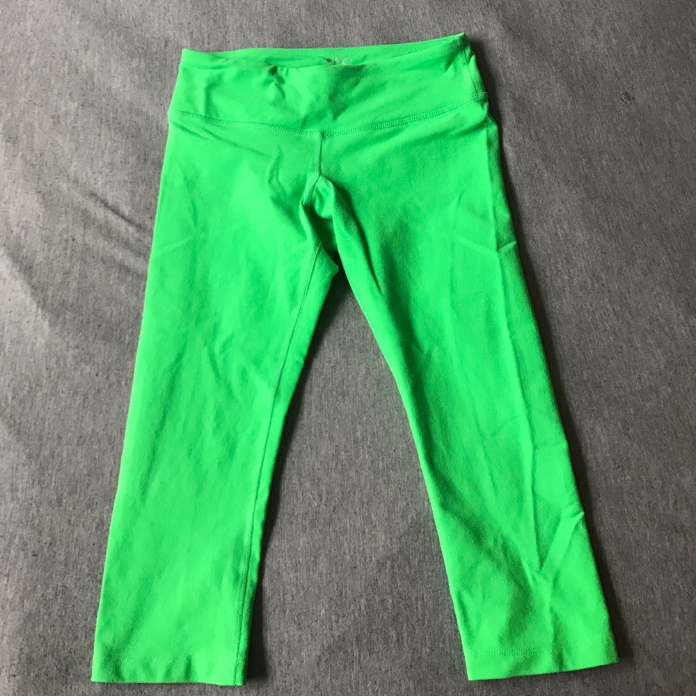 Splits59 bright green capris