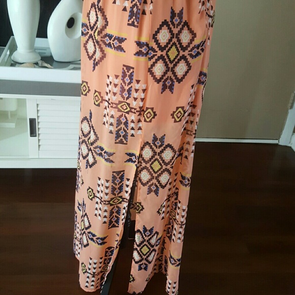 Gorgeous maxi dress - Picture 2 of 4