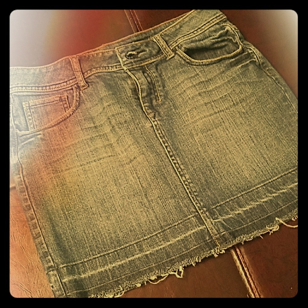 Apt 9 frayed jean skirt