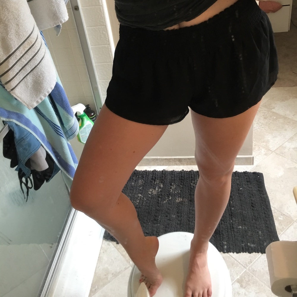 Black loose shorts