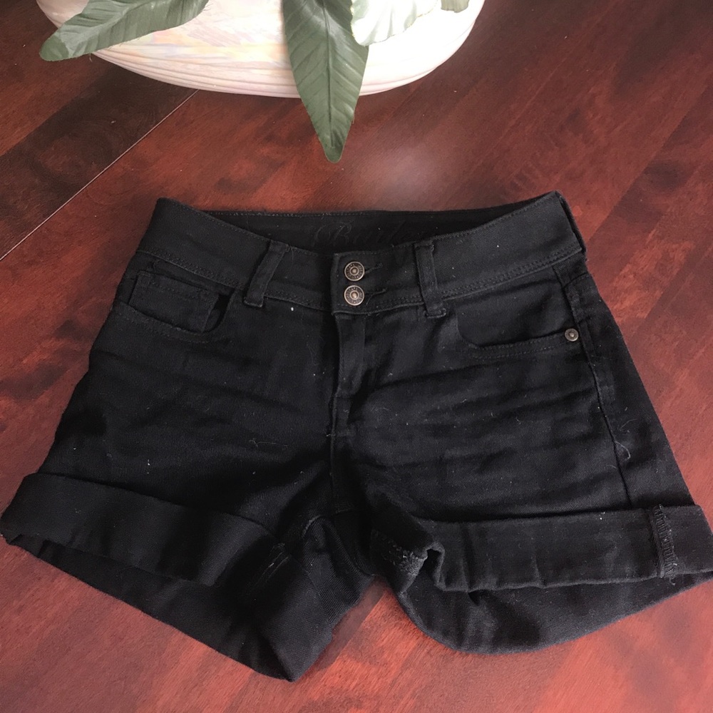 Black high waisted shorts ✨🌷
