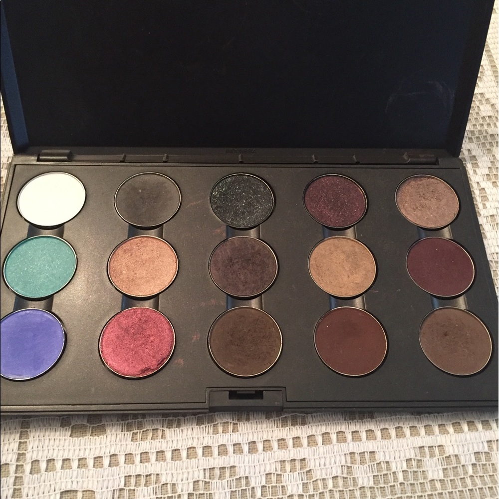 Custom MAC Eyeshadow Palette