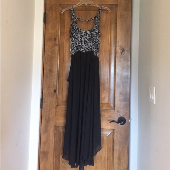 High low leopard accent dress - Picture 3 of 5