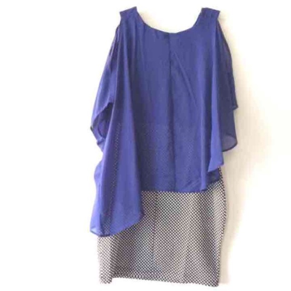 Robe Longue Enfocus Studio Bleu Marine – Taille 4 – Brodée – Occasion Très Bon état