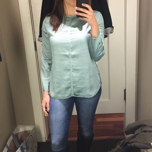 Banana Republic NWT Long-Sleeved Blouse: Size XS