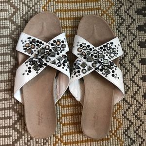 Simply Vera Vera Wang white sandals size 8