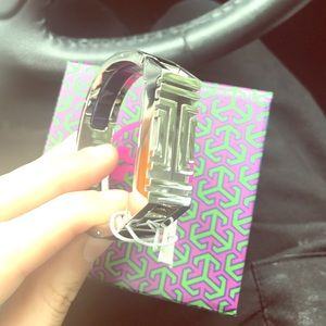 Brand new never worn Tory burch bracelet!