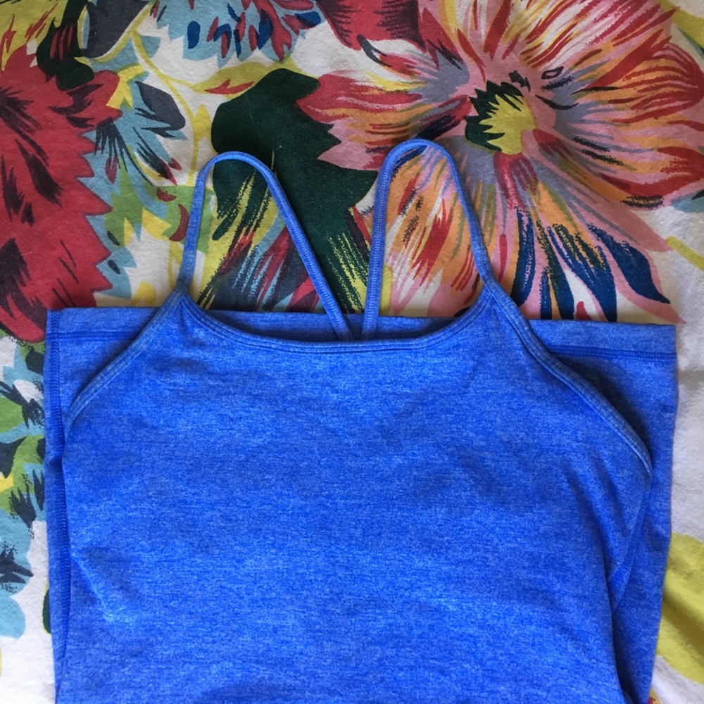 🌺Lululemon heathered blue, power Y tank 🌺