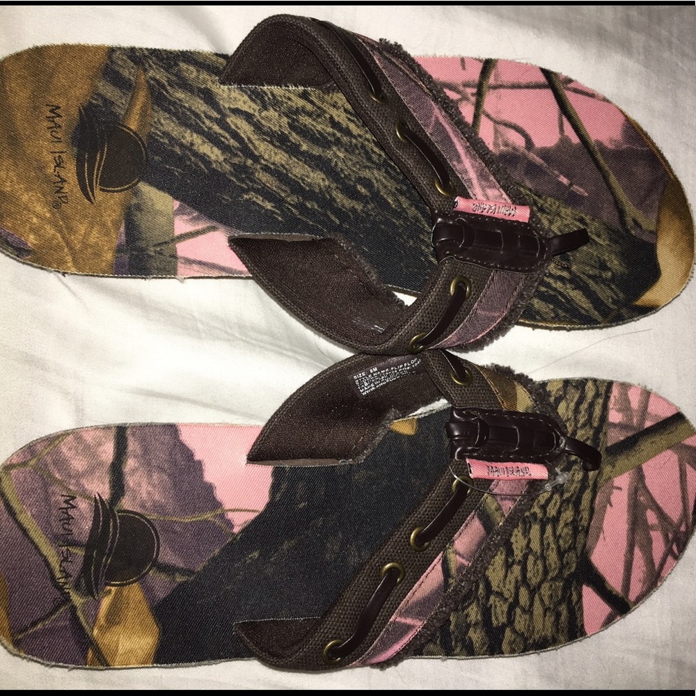 Pink Camo Flip Flops
