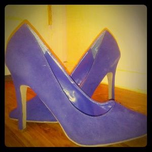 CHARLOTTE RUSSE PUMPS