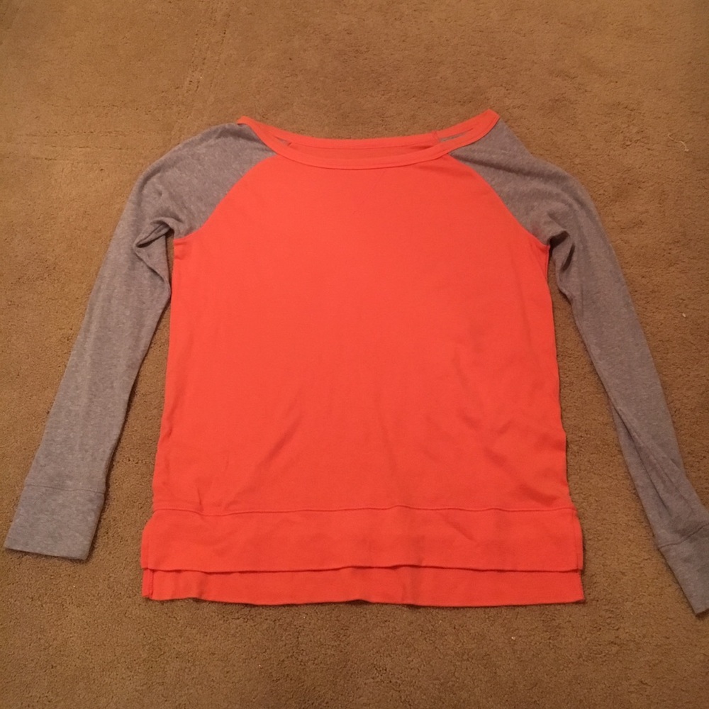 salmon long sleeve tee